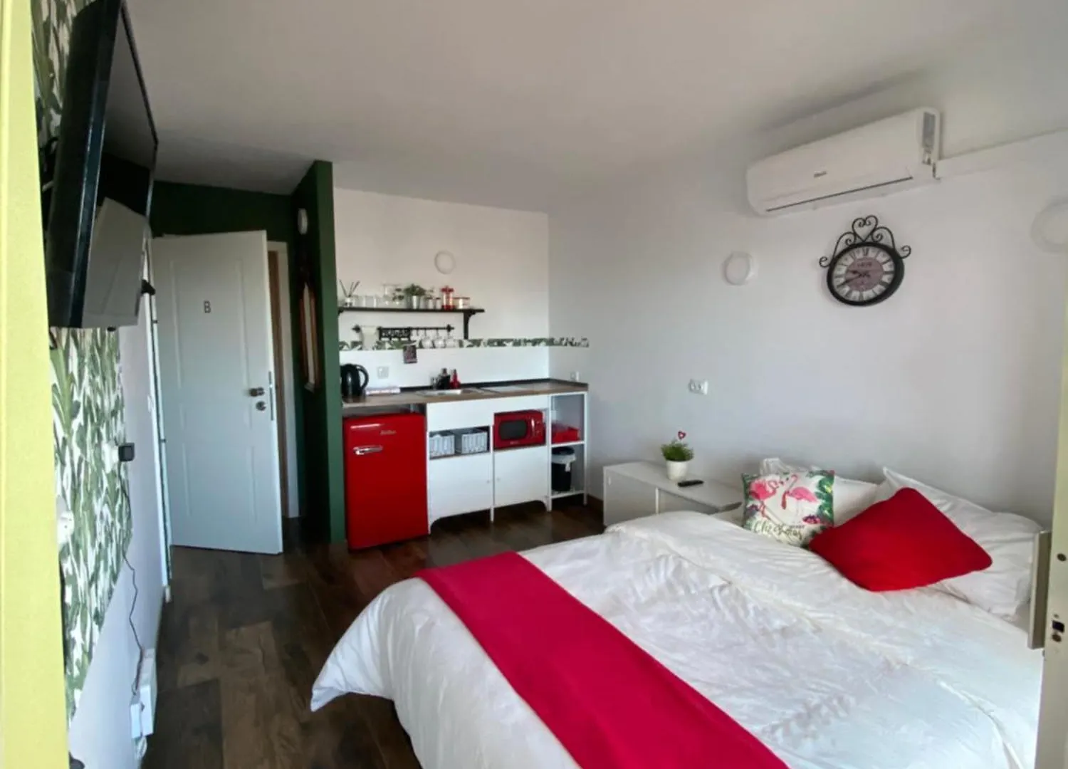 Cozy And Private Studio Benalmadena Malaga location